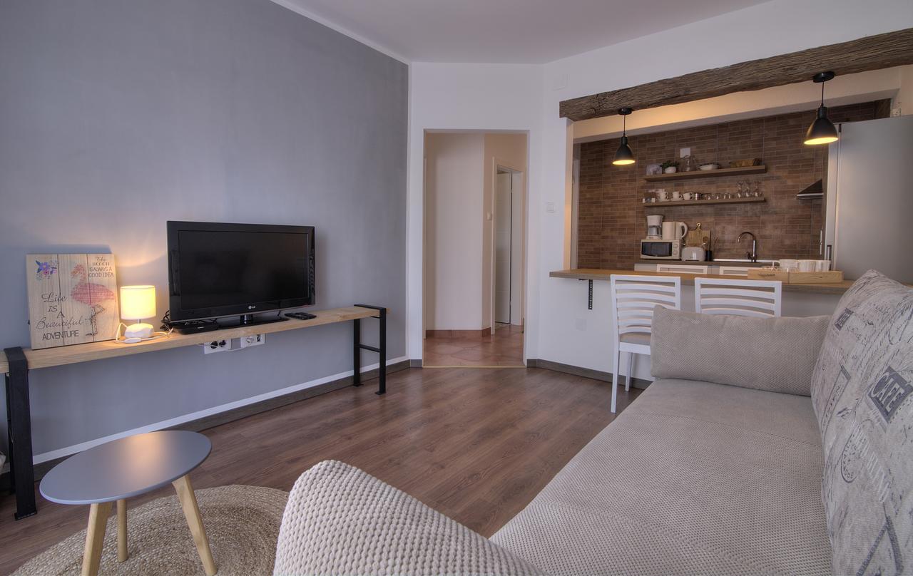 Apartments Lola Senj  Zewnętrze zdjęcie