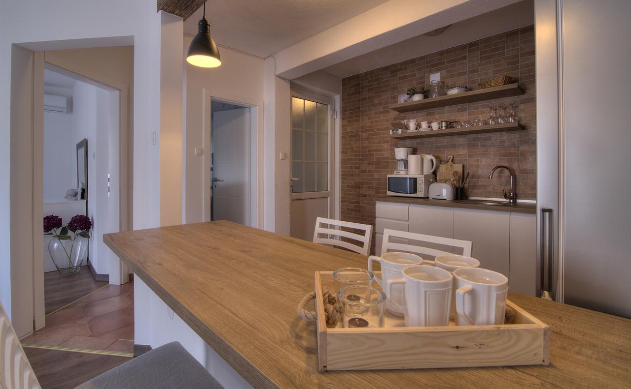 Apartments Lola Senj  Zewnętrze zdjęcie