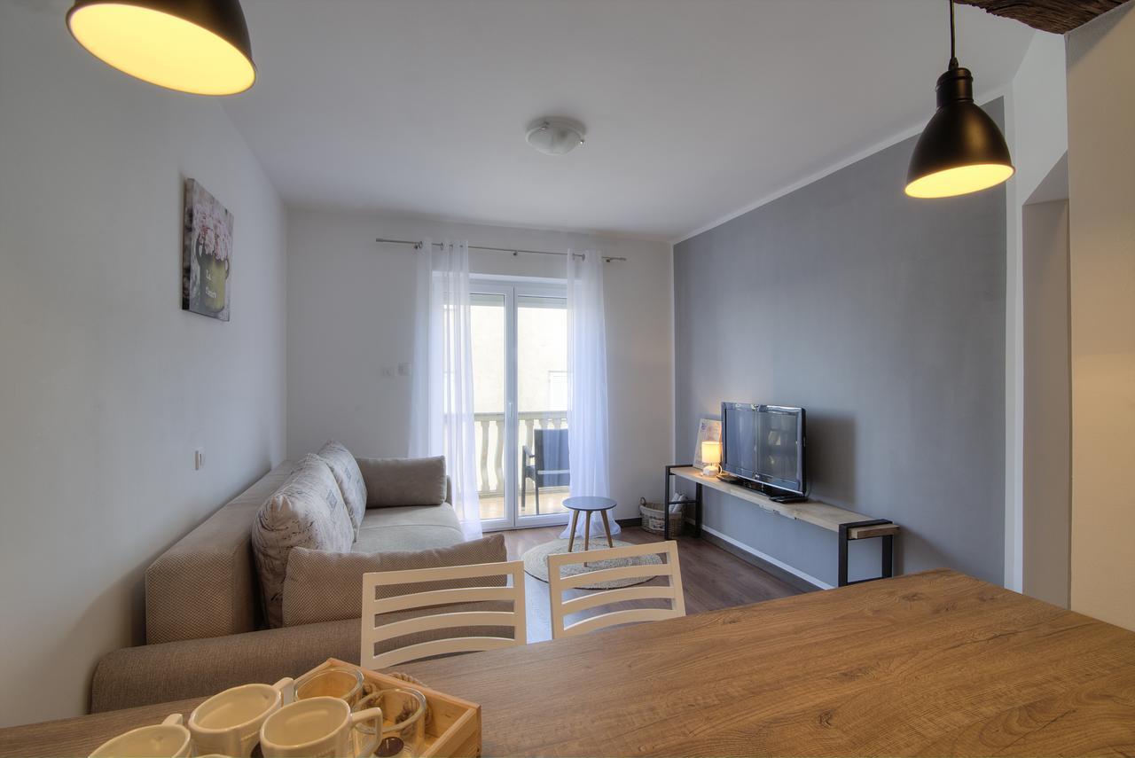 Apartments Lola Senj  Zewnętrze zdjęcie