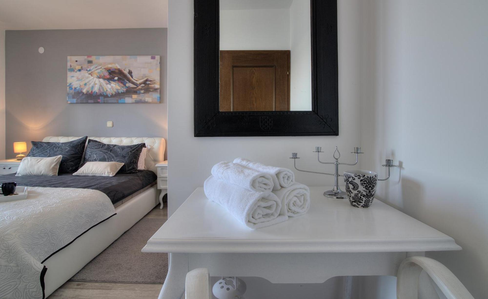 Apartments Lola Senj  Zewnętrze zdjęcie