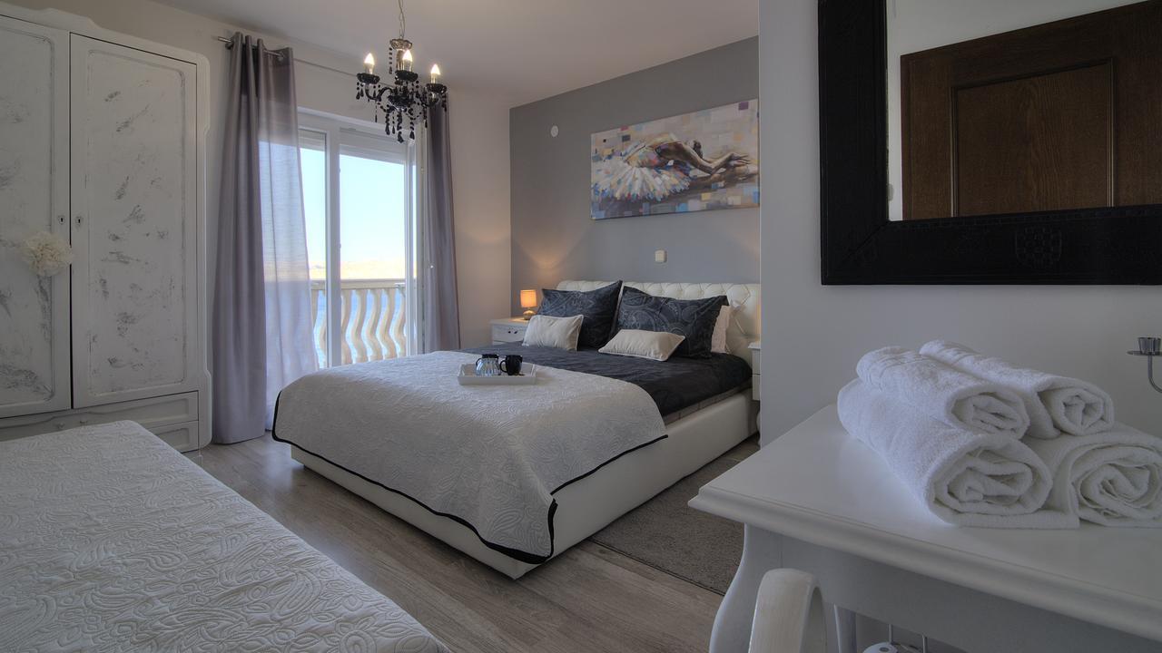 Apartments Lola Senj  Zewnętrze zdjęcie